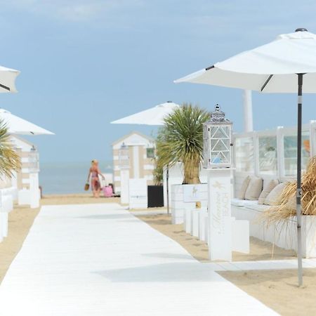 Beach Loft 9 Luxury Appartment With Ocean View Blankenberge Exteriör bild